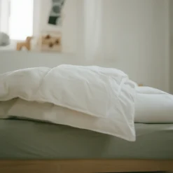 Babydyne - Moskus helårsdyne - Allergivenlig - Europæiske dun - 70x100 cm - Zen Sleep