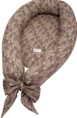 Babynest - Müsli - By green cotton - 75x40 cm - Med giraffer