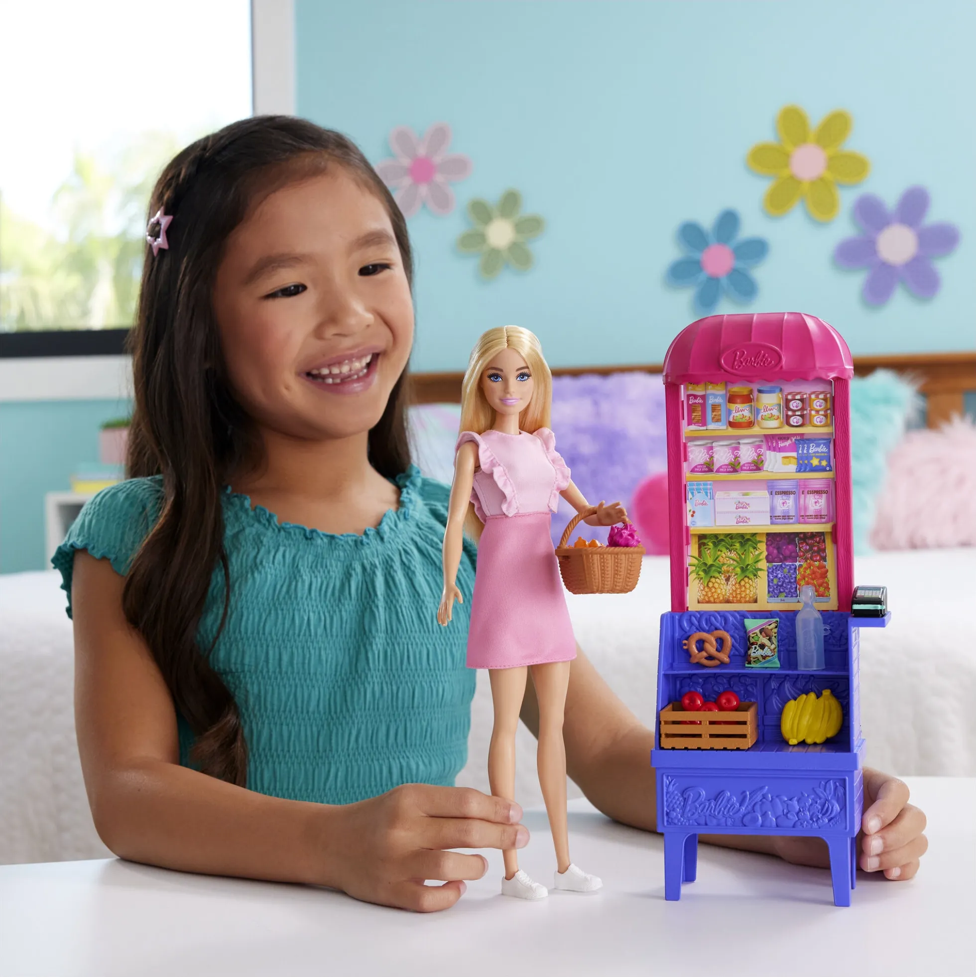 Barbie Malibu med markedsbod, mad og indkøbstilbehør - 11 dele