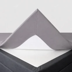Blødt kuvertlagen 90x210 - 100% bomuldssatin - 8 cm i højden - Gråt lagen til topmadras - By Night satin lagen