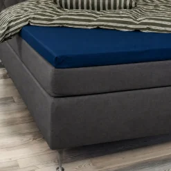 Blødt kuvertlagen 90x210 - 100% bomuldssatin - 8 cm i højden - Blåt lagen til topmadras - By Night satin lagen