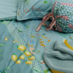 Blomstret sengetøj 200x220cm - Petites Fleurs - Blåt sengetøj dobbeltdyne - 2 i 1 design - 100% bomuld - Pip Studio