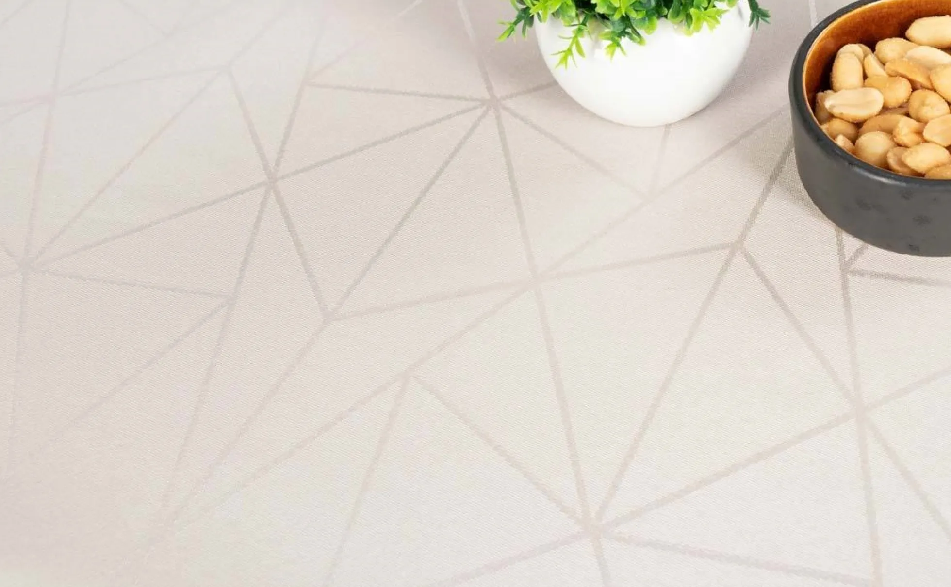 Borddug - 140x220 cm - Damask dug - Sandfarvet tekstildug - Jacquardvævet dug med geometrisk mønster - Eksklusiv festdug