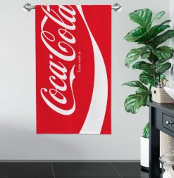 Coca Cola håndklæde - 70x140 cm - 100% bomuld - Blødt badehåndklæde med Coca Cola logo
