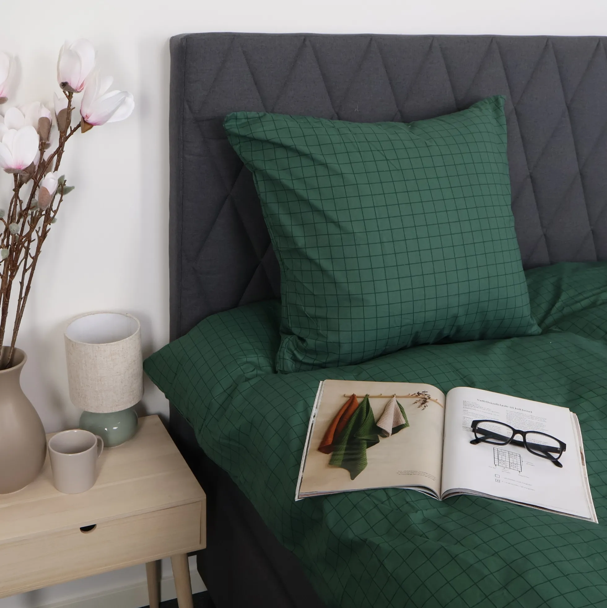 Dobbelt sengetøj 200x220 cm - 100% bomuld - Grønt med mørkegrønne tern