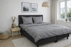 Dobbelt sengetøj 200x200 cm - 100% bomuldssatin - Klassisk lysegrå striber