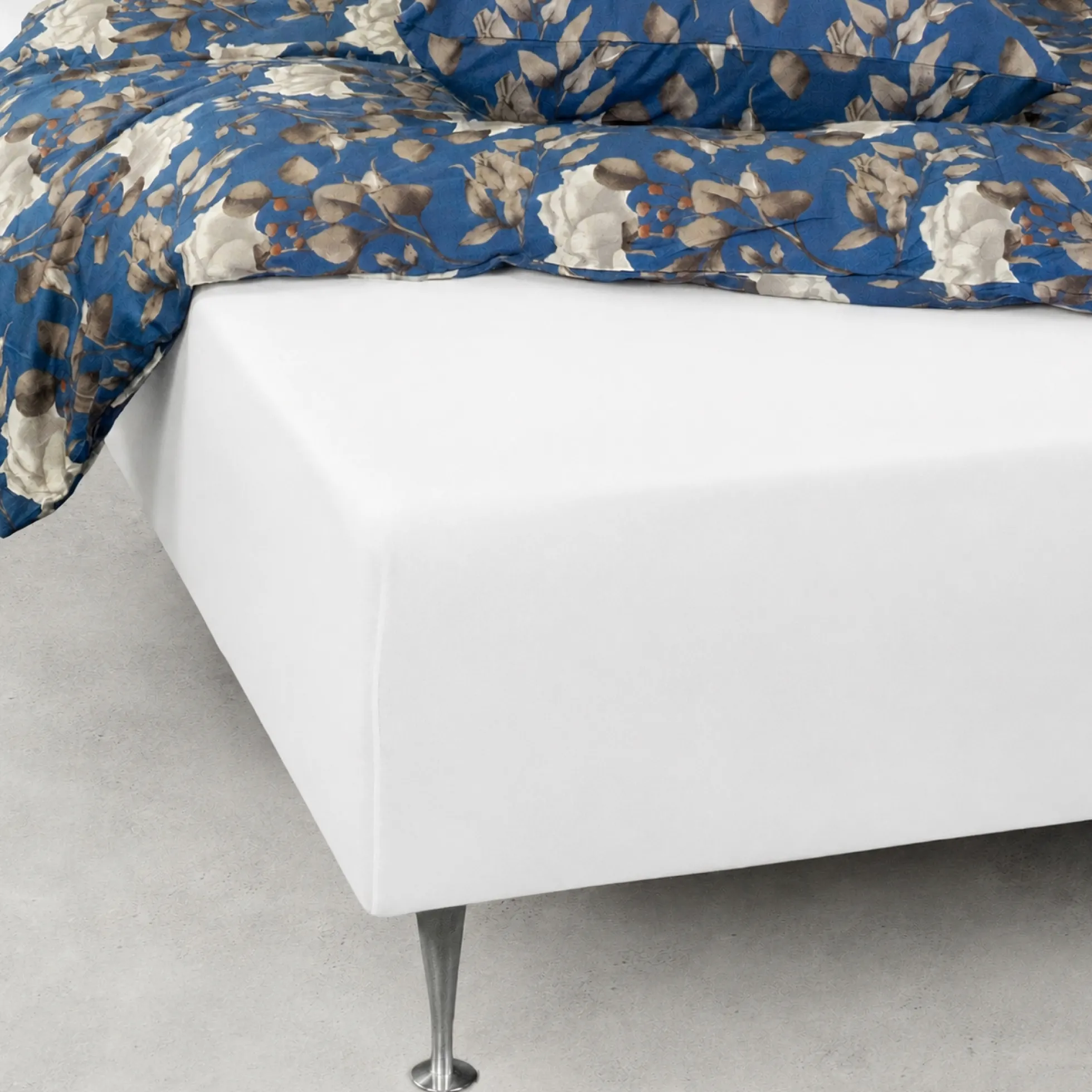 Faconlagen 180x200 cm - 100% blødt bomulds lagen - Hvidt boxlagen til madras by Nordstrand Home