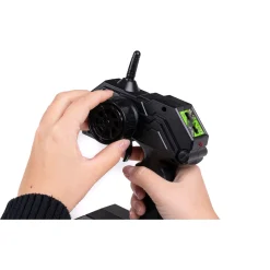 Fjernstyret Brave offroad bil med genopladeligt batteri og 2,4 GHz styring - Grøn - 1:12