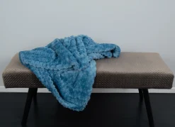 Fleece tæppe - vaffelstruktur - 150x200 cm - Blødt blåt sofatæppe med - Nordstrand Home