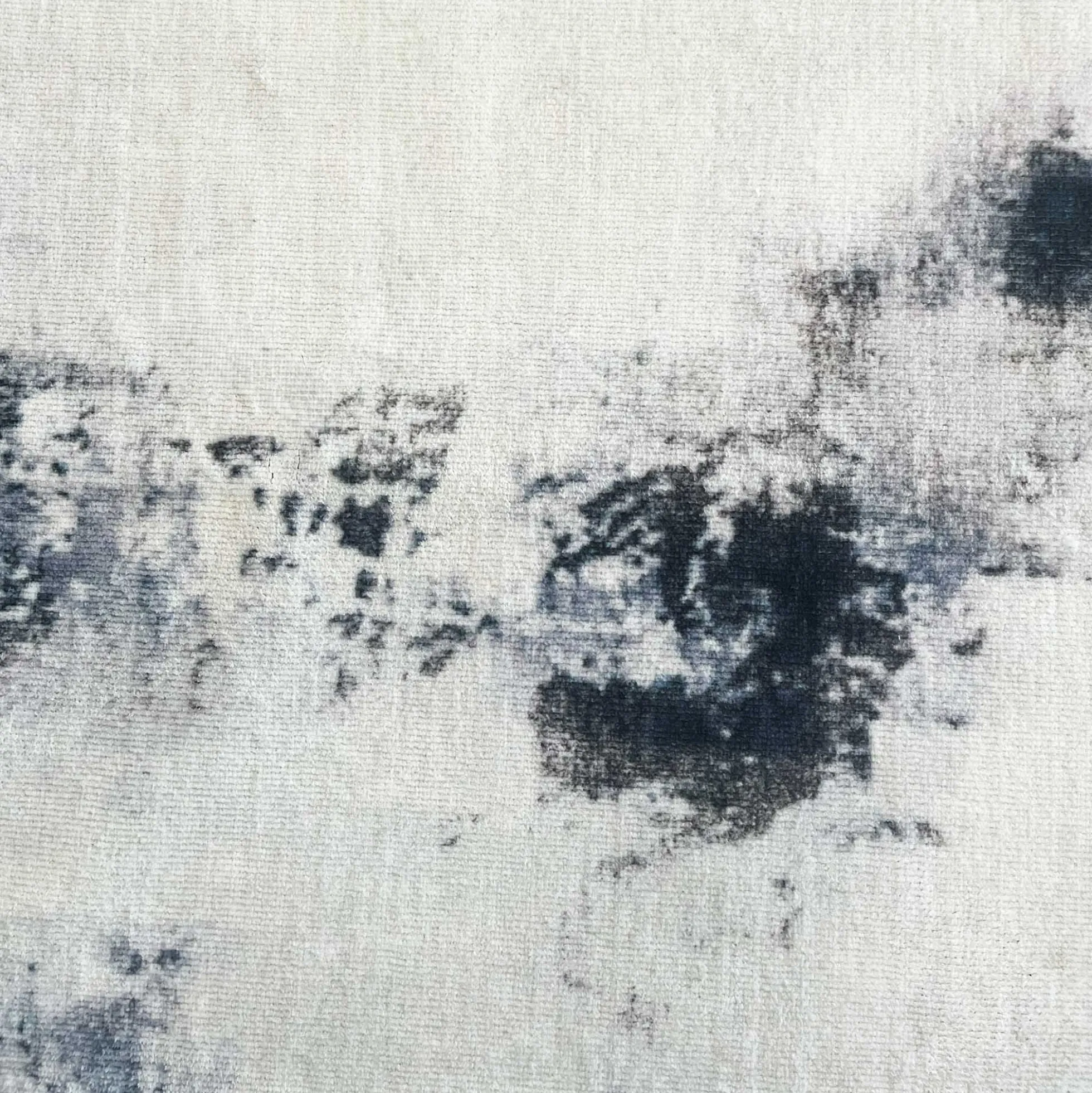 Gulvtæppe 140x200 cm - Løs tæppe med skridsikker bagside - Abstrakt design - Blødt tæppe fra Nordstrand Home Dorte