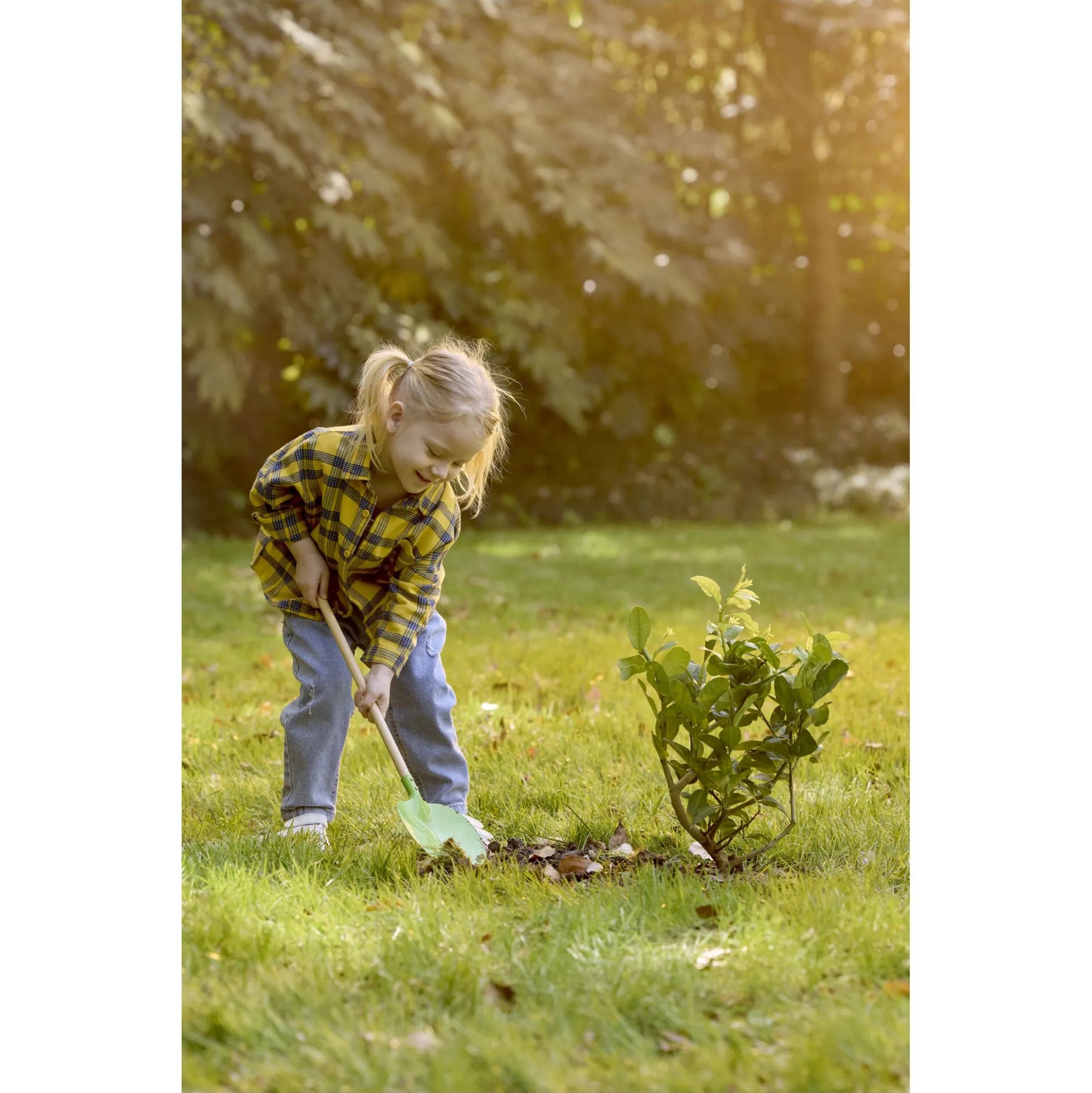 Hape spids haveskovl til børn - haveredskab til have, sand og udeleg - 70 cm