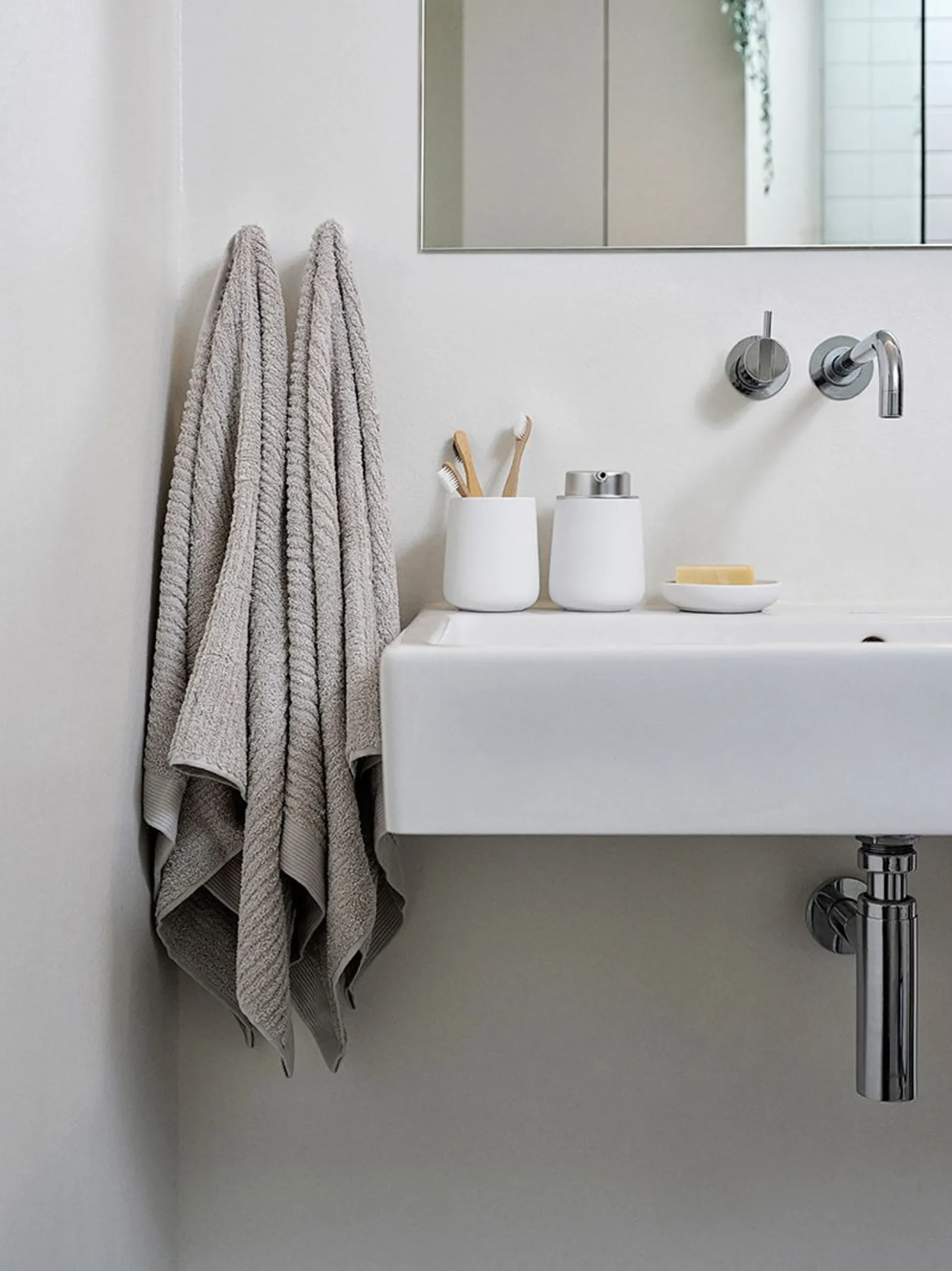 Håndklæde - 100% bomuld - 50x100 cm - Zone Denmark Classic - Soft Grey
