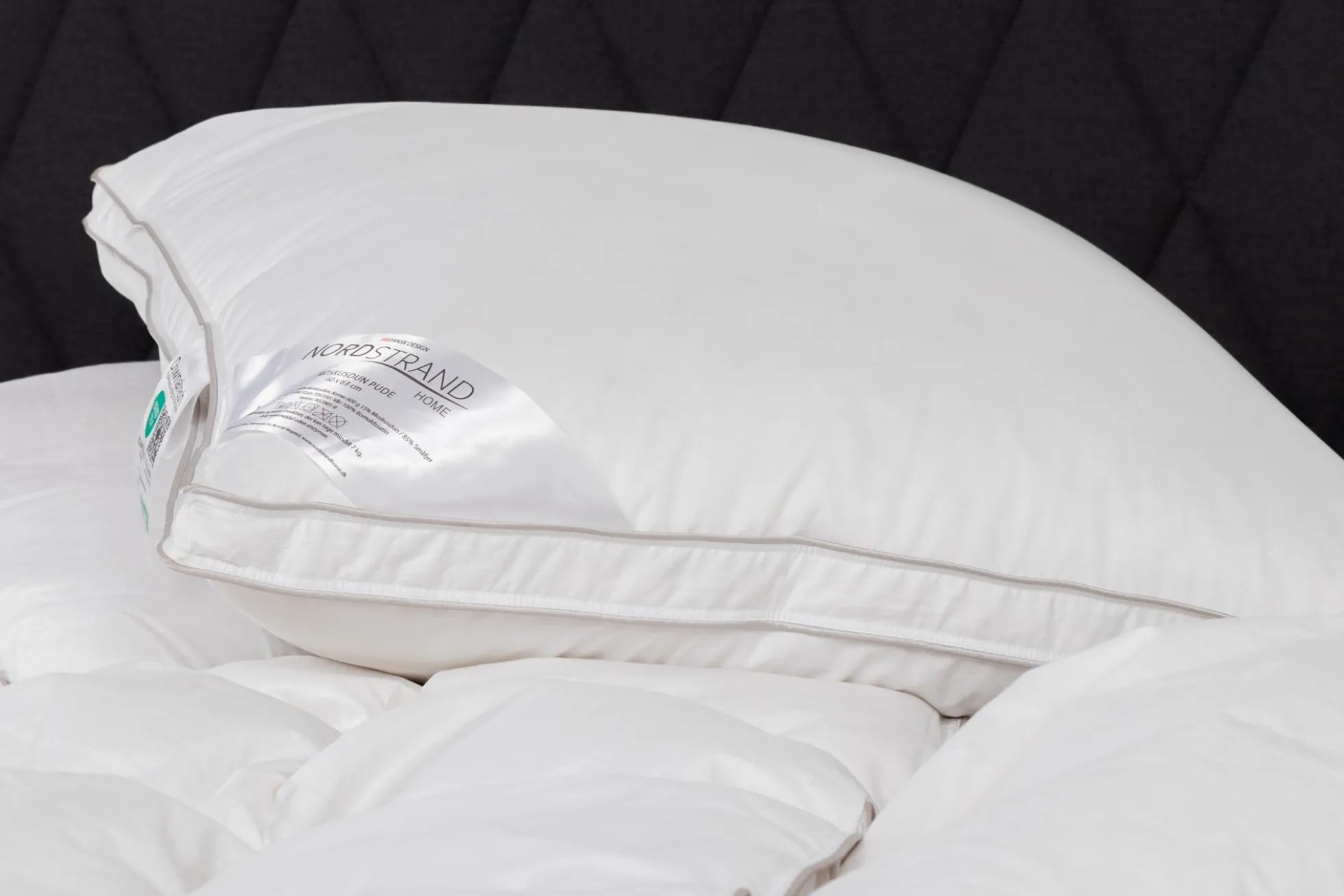 Hovedpude med moskusdun - 60x63 cm - Mellem pude - 3 kammer dunpude - Nordstrand Home