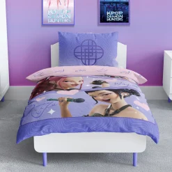 Huntrix sengetøj - 100% bomuld - Børnesengetøj 140x200 cm - Lyserød - KPop Deamon Hunters