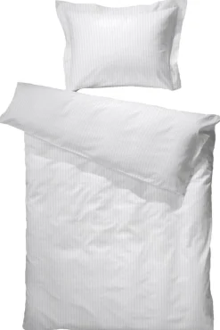 Hvidt sengetøj - 100% egyptisk bomuldssatin - Baby sengetøj 70x100 cm - Turistripa - Smalle striber