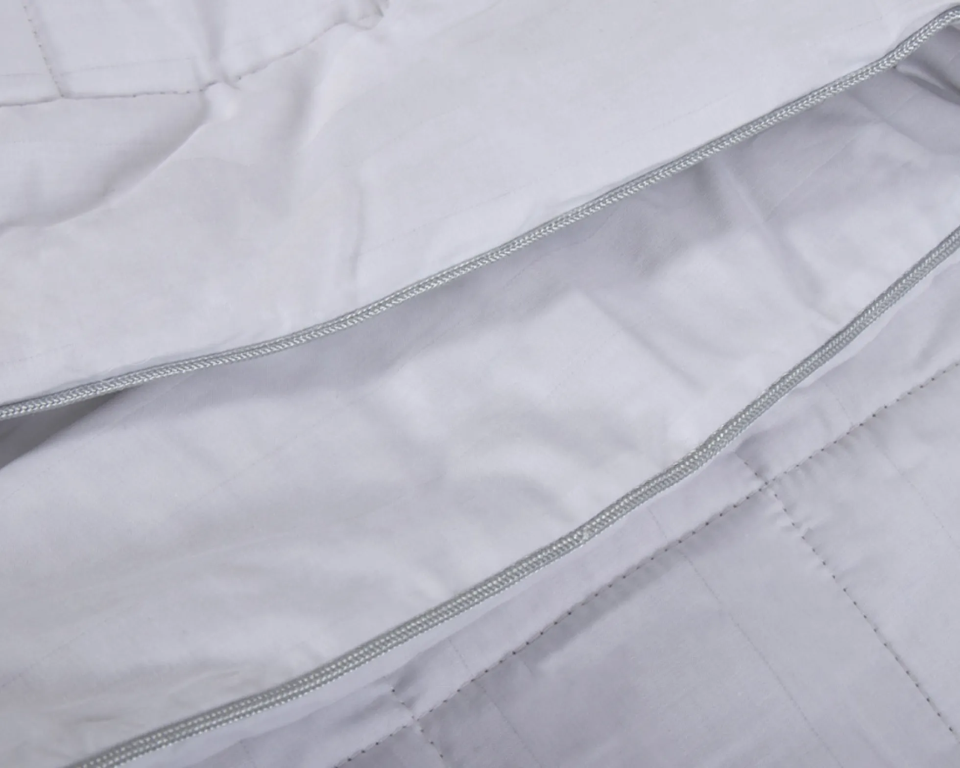 Junior silkedyne - Temperaturregulerende helårs - 100% mulberry silke - 100x140 cm - Borg Living