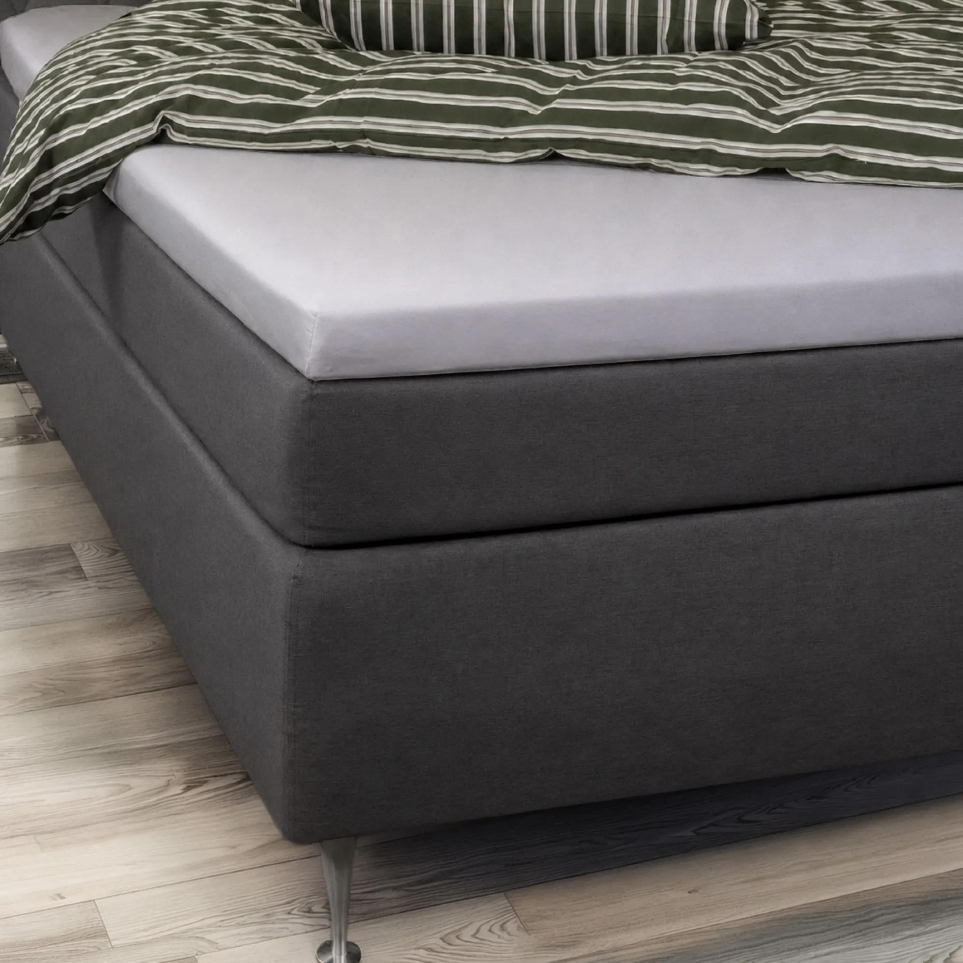Kuvertlagen 90x200x8 cm - 100% Økologisk bomuldssatin - Grå - GOTS certificeret lagen til topmadras