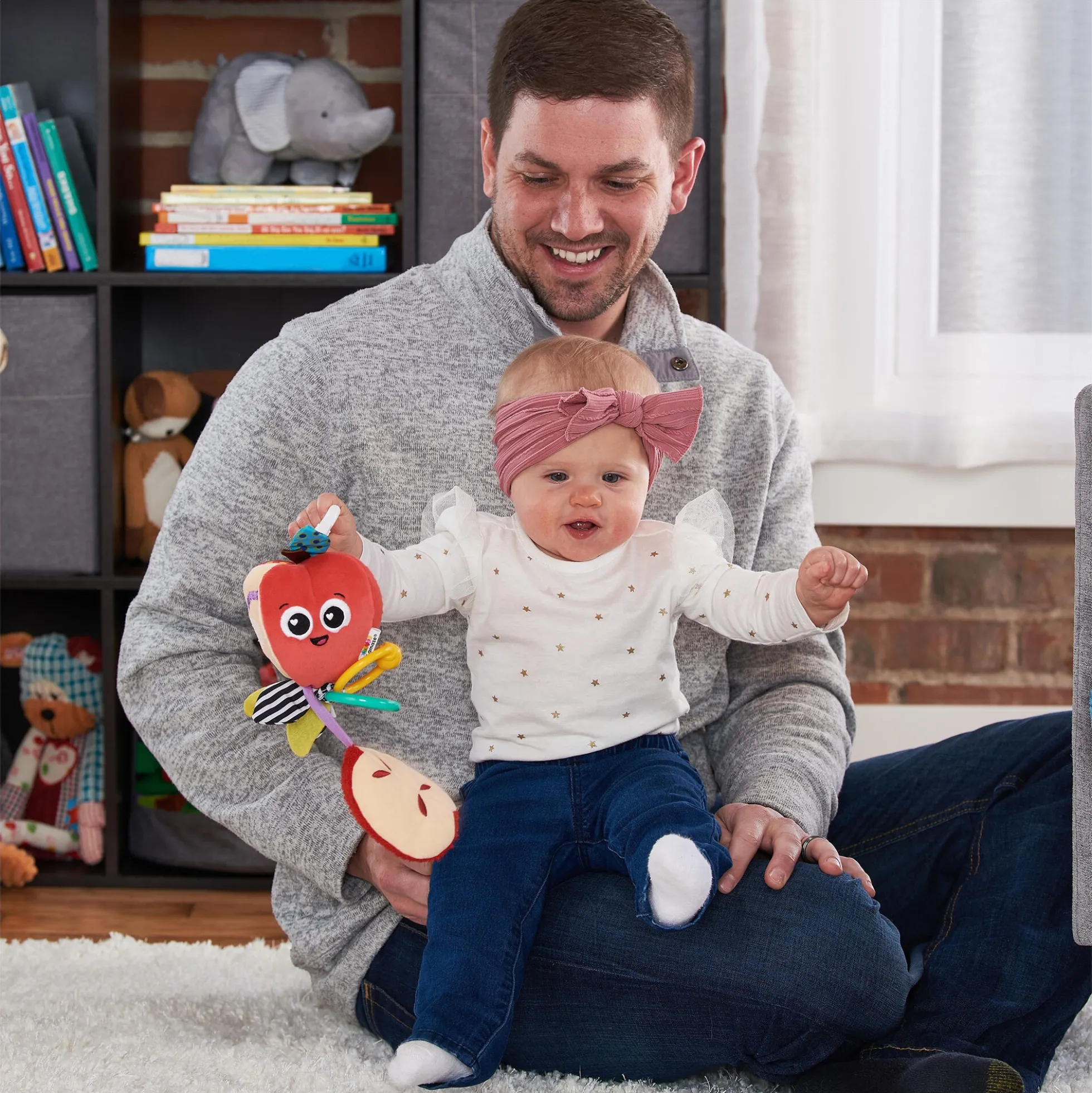 Lamaze Archer æblet Clip & Go sanselegetøj - Fra 0 mdr.