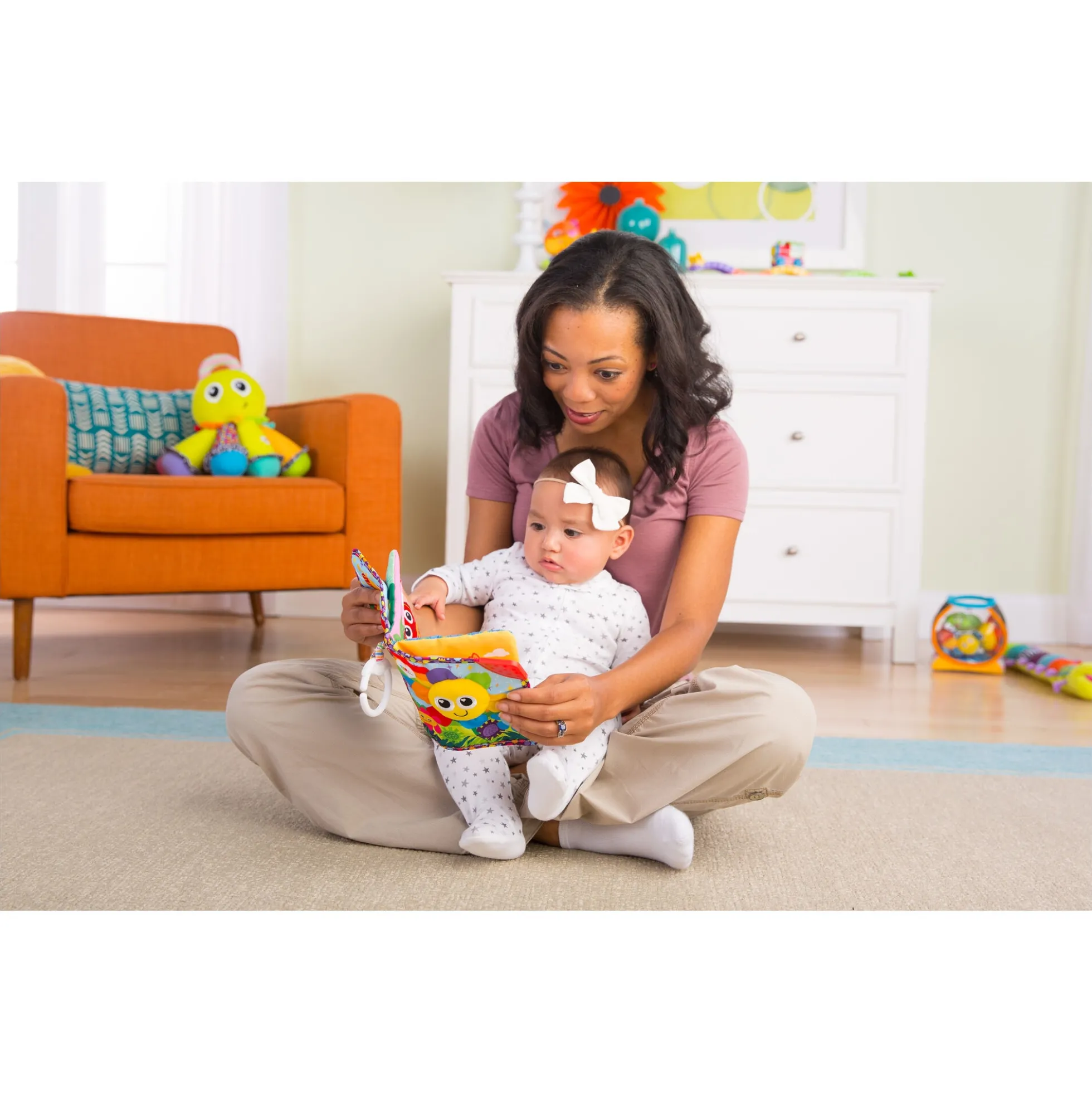 Lamaze Colours Book blød babybog - Fra 0 mdr.