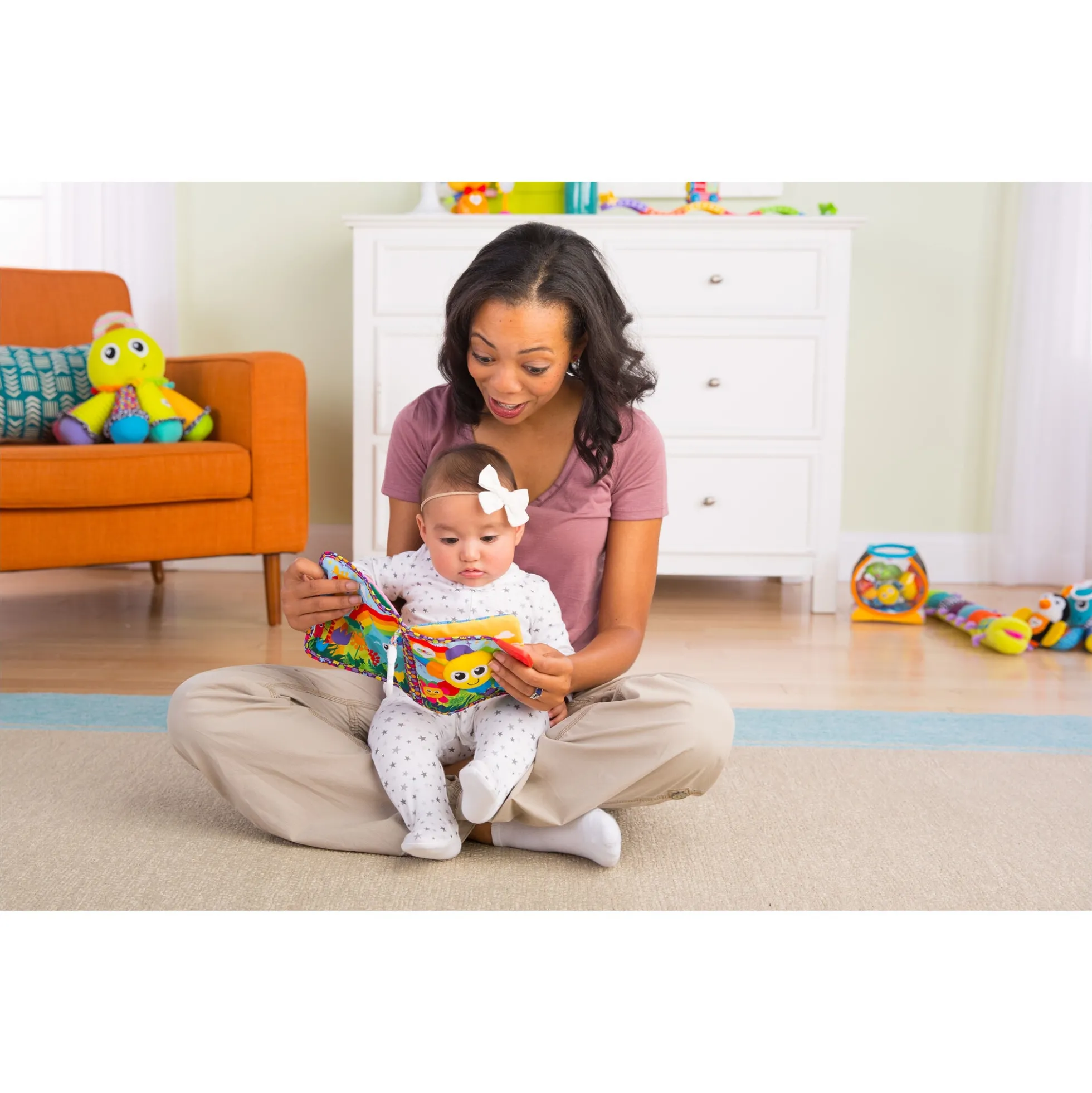 Lamaze Colours Book blød babybog - Fra 0 mdr.