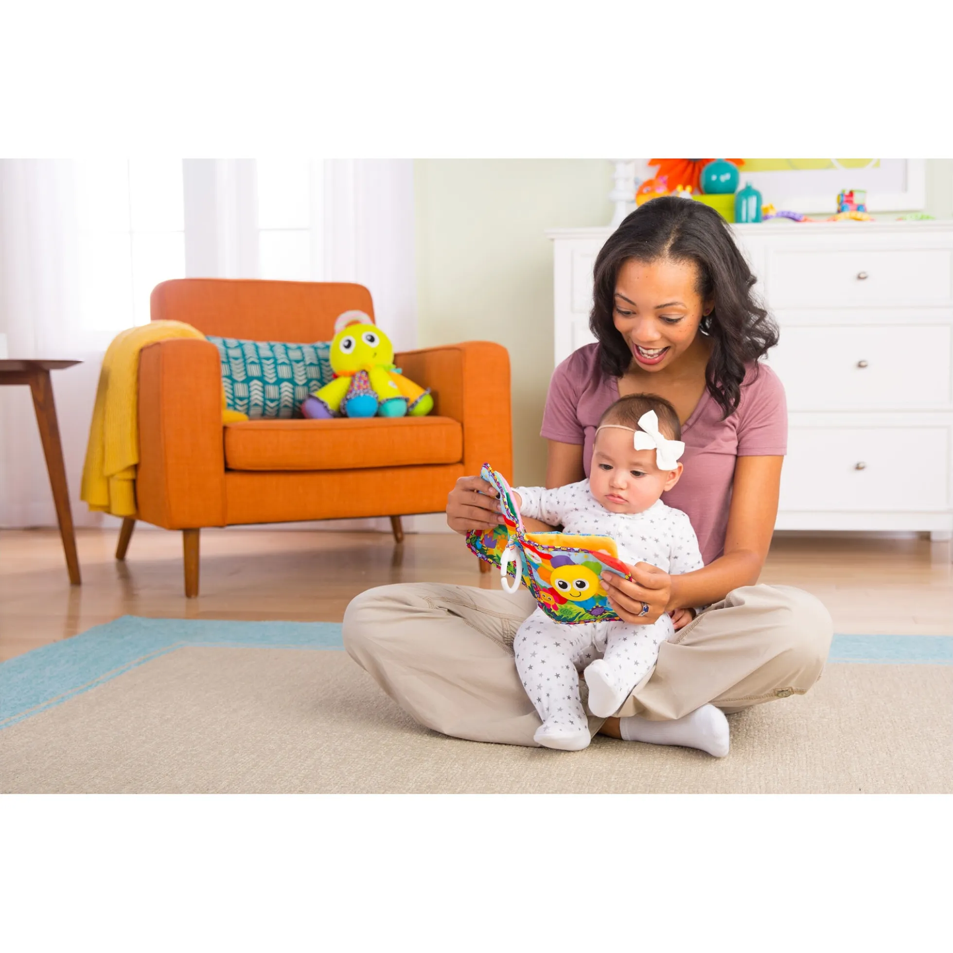 Lamaze Colours Book blød babybog - Fra 0 mdr.