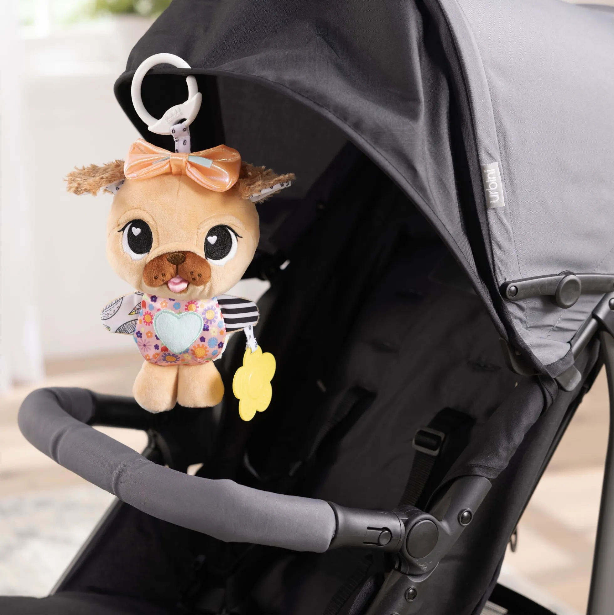 Lamaze Lovey the Pug Clip & Go sanselegetøj - Fra 0 mdr