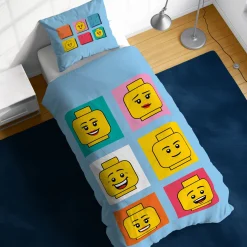 LEGO sengetøj - 100% bomuld - Børnesengetøj 140x200 cm - LEGO hoveder - Lyseblå