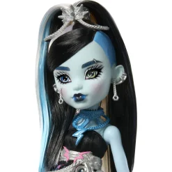 Monster High Scary Sweet Birthday Frankie Stein dukke - 8 tilbehørs dele - 30 cm