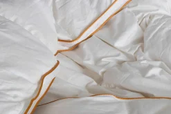 100% moskusdundyne - NOMITE helårsdyne (allergivenlig) - 140x220 cm - Ekstra fint bomuldssatin bolster - Borg Living Årsdynen 2026
