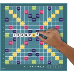 Scrabble brætspil - klassisk ordspil på dansk