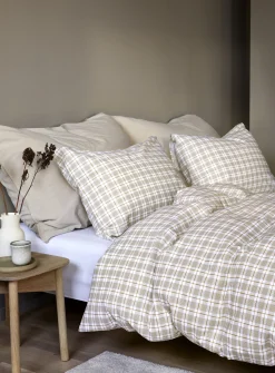 Sengetøj 140x220 cm - Bæk og bølge - Høie Of Scandinavia - Kyrre Beige