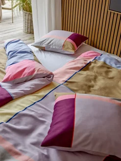 Sengetøj 140x220 cm - 100% bomuldssatint - Södahl Colour Block - Lilla