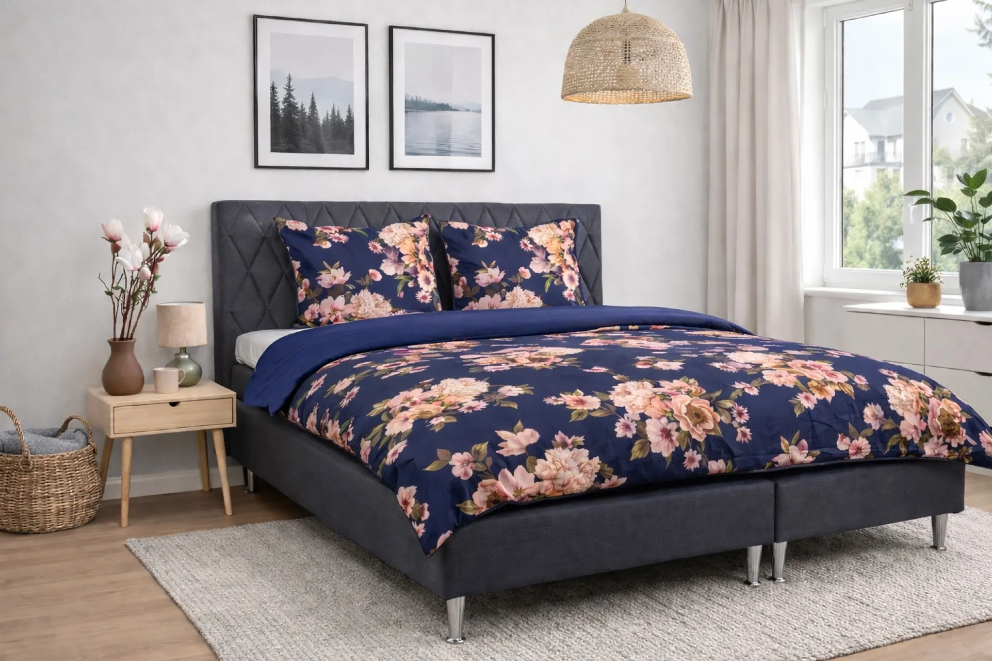 Sengetøj 150x210 cm - Bomuldssatin - Vendbart rosa blomster sengetøj