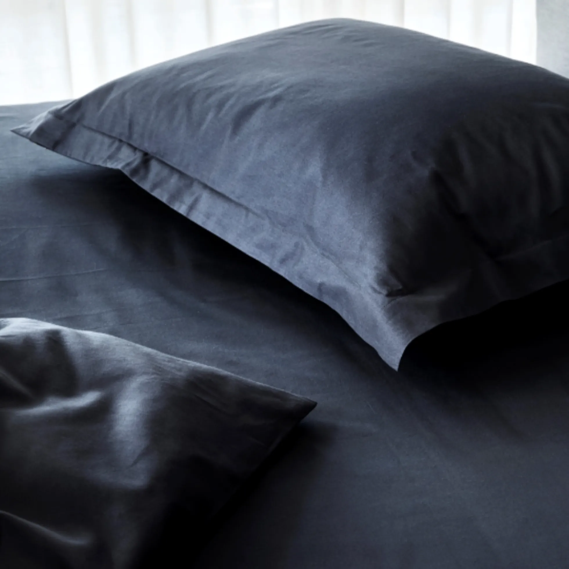 Sengetøj 140x220 cm - 100% egyptisk bomuldssatin - Høie Of Scandinavia - Elegance Blå