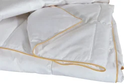 Sommerdyne - 150x210cm - Dyne med 100% gåsedun - Borg Living let og sval sommer dyne