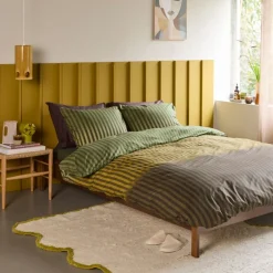Stribet dobbelt sengetøj 200x220 cm - Grønt sengesæt i 100% ranforce bomuld - Jonah Beddinghouse sengelinned
