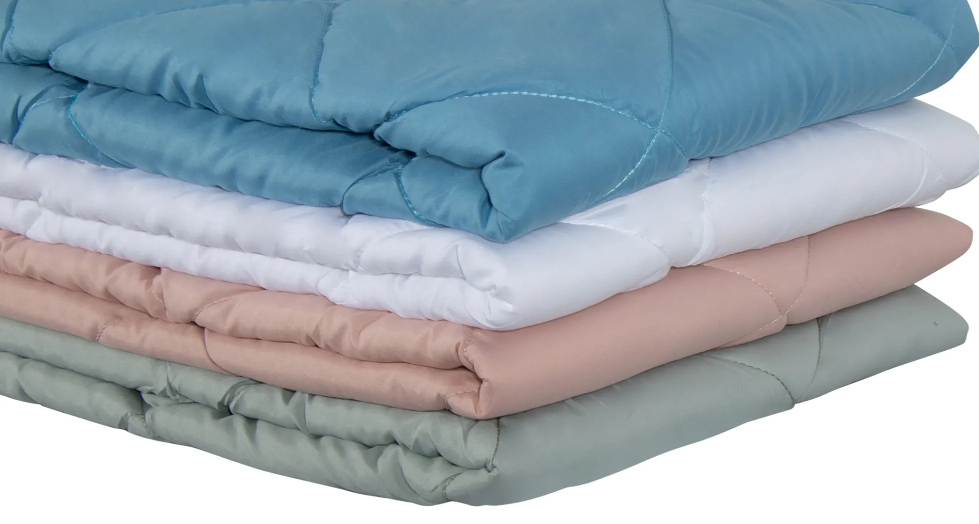 Vattæppe - Støvet grøn - Sval fiberdyne - 140x200 cm - Zen Sleep sommerdyne